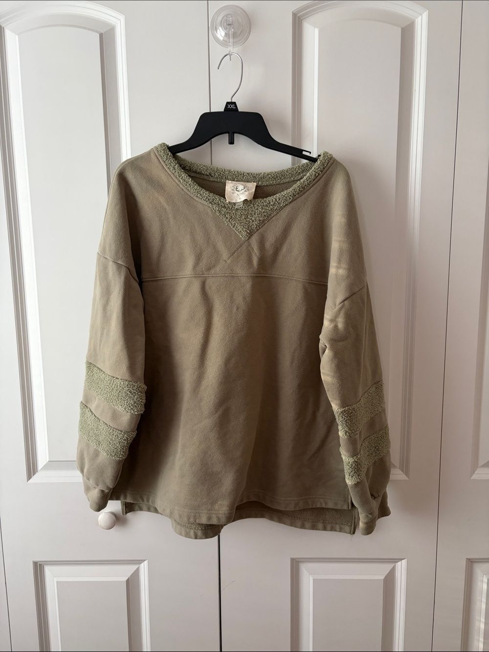 Fantastic Fawn Olive Green Terry-Trim Pullover Size Small